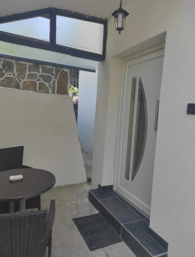 Ajsha Guesthouse Jajce Exteriör bild